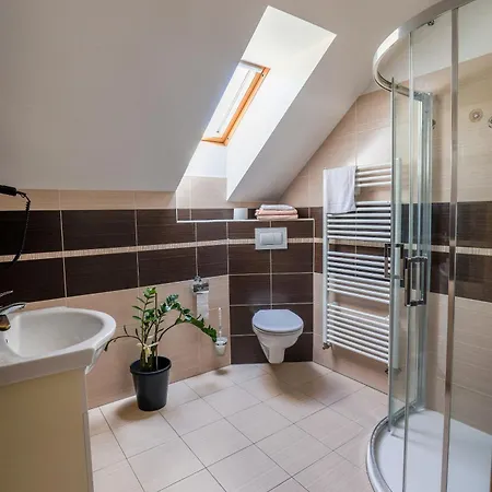 Apartment Nivy Alice A Petra Jandovych Valentova